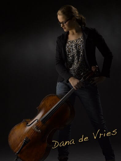 fotografie portret muziek cello dana de vries 156 394x525